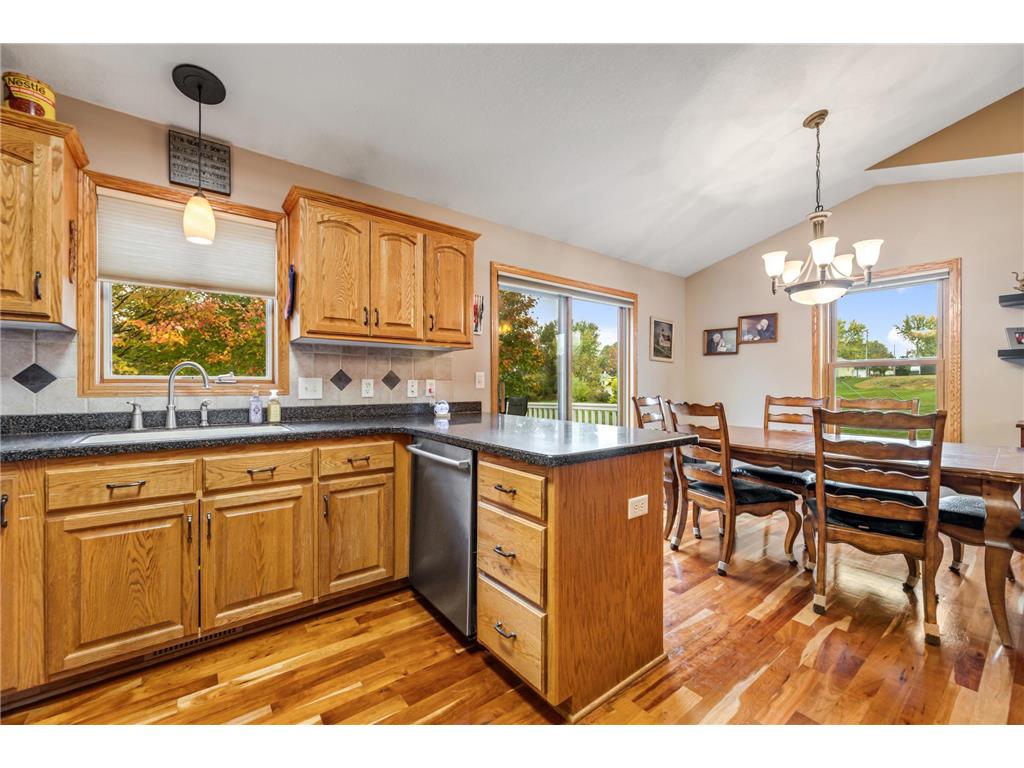 300 7th Street SW Plainview MN 55964 6809481 image12