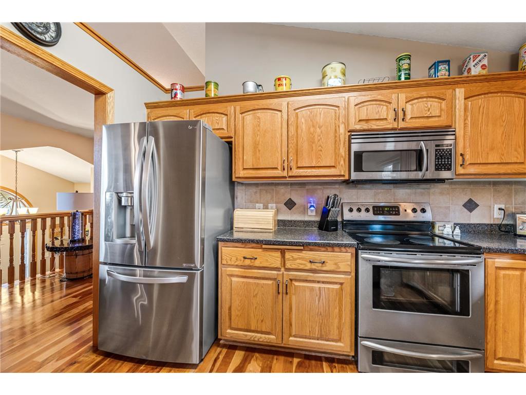 300 7th Street SW Plainview MN 55964 6809481 image14