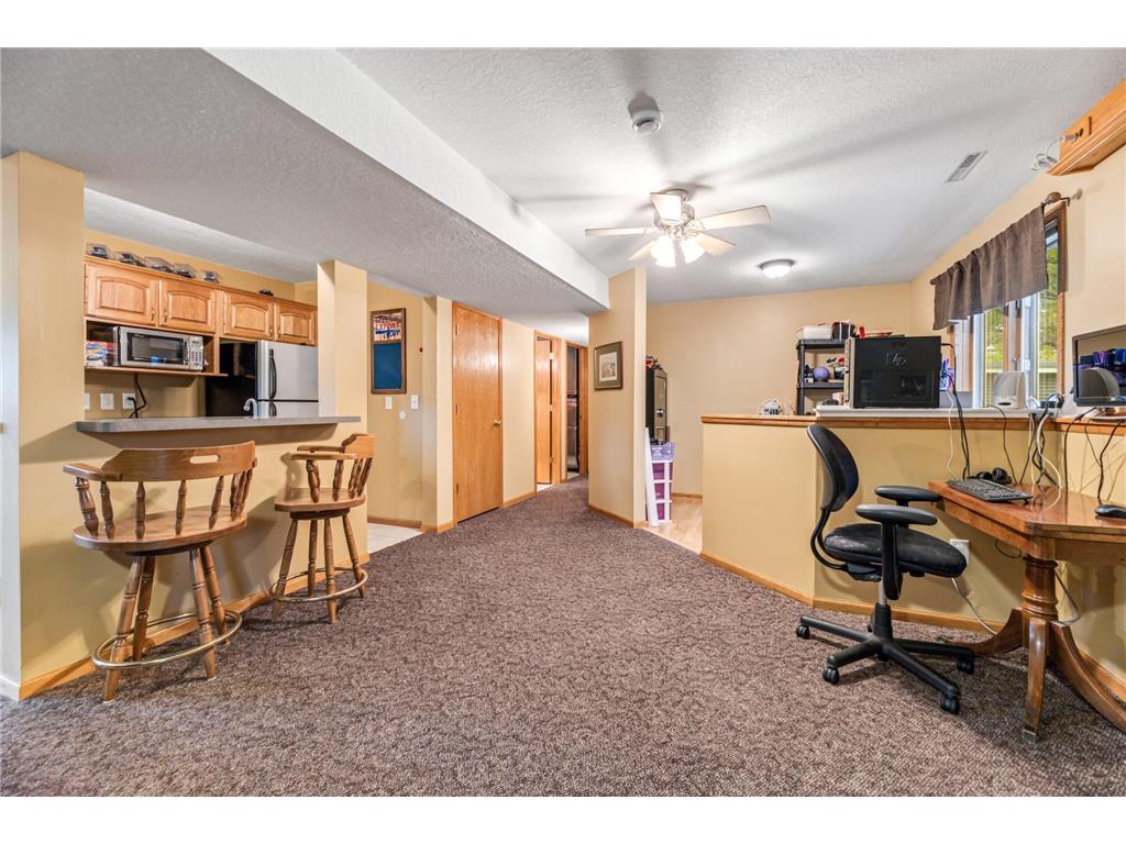 300 7th Street SW Plainview MN 55964 6809481 image23