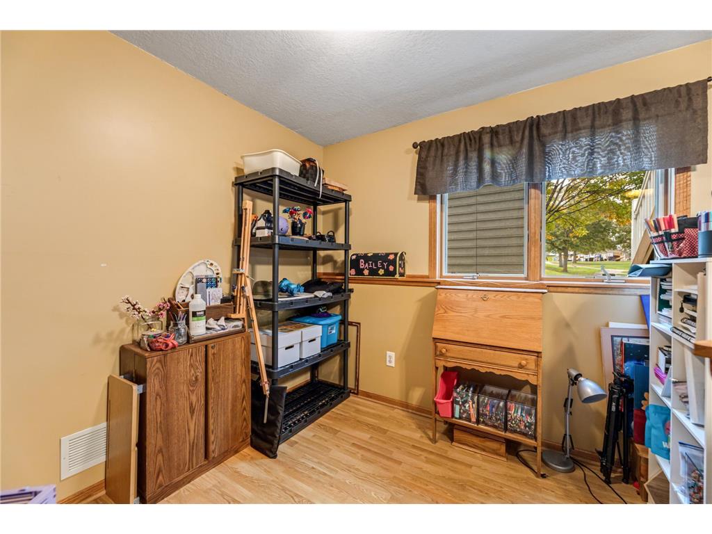 300 7th Street SW Plainview MN 55964 6809481 image28