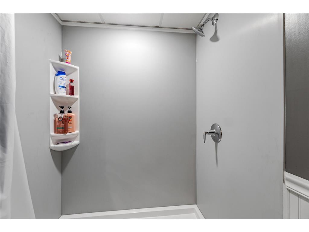 300 7th Street SW Plainview MN 55964 6809481 image31