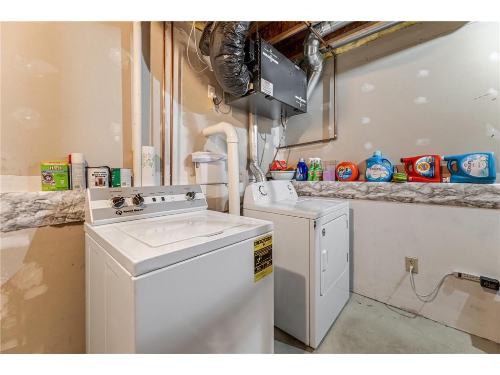 300 7th Street SW Plainview MN 55964 6809481 image32