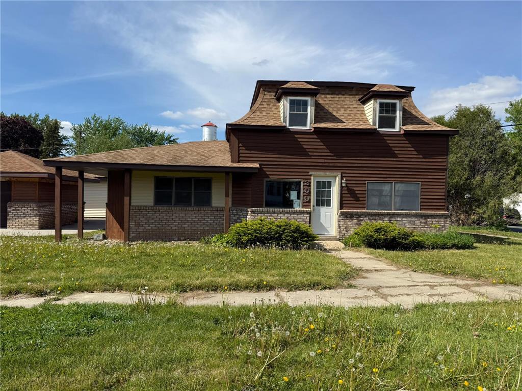 300 Arnold Street West Concord MN 55985 7034272 image1