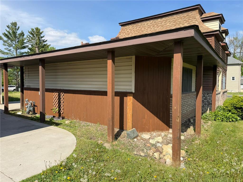 300 Arnold Street West Concord MN 55985 7034272 image2