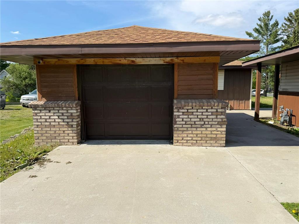300 Arnold Street West Concord MN 55985 7034272 image3
