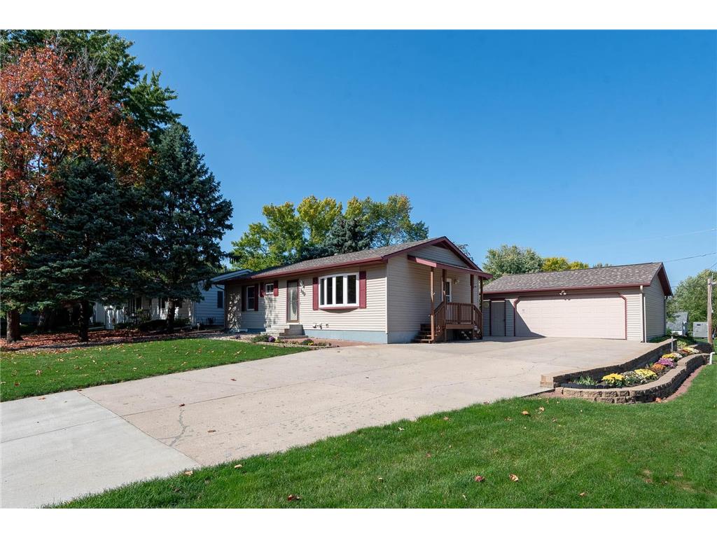 300 Blace Avenue Eagle Lake MN 56024 6443052 image1