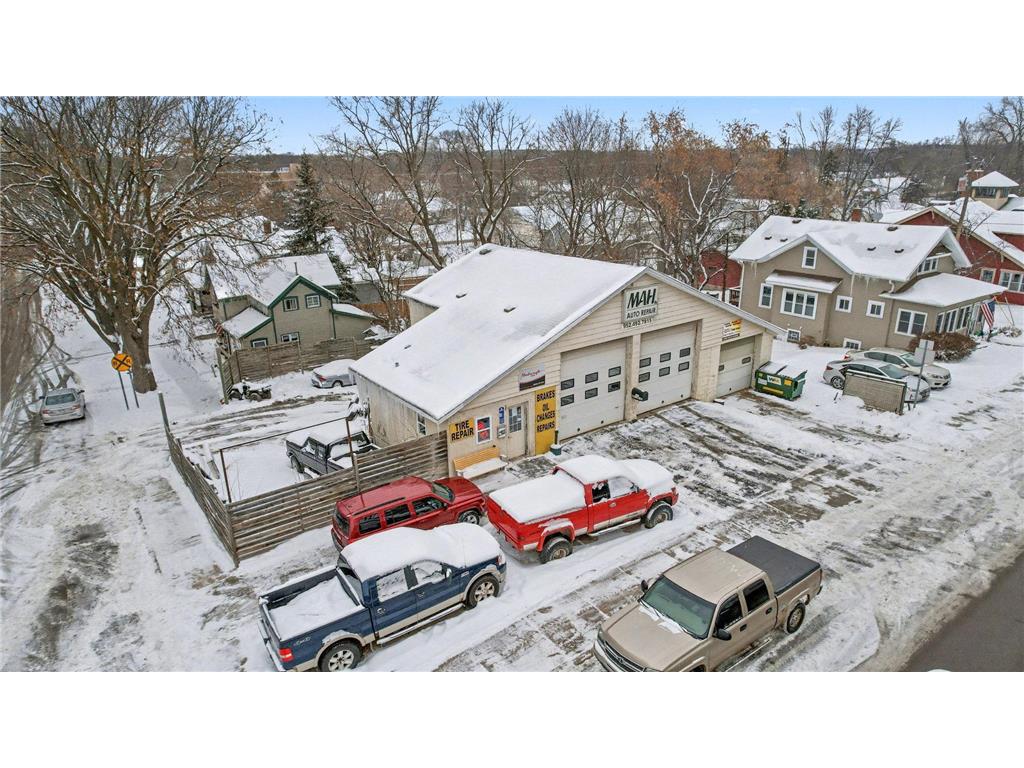 300 Broadway Street N Jordan MN 55352 6817802 image1