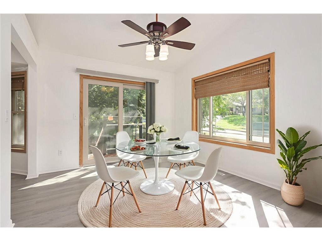 300 Butternut Lane Burnsville MN 55306 6795652 image2