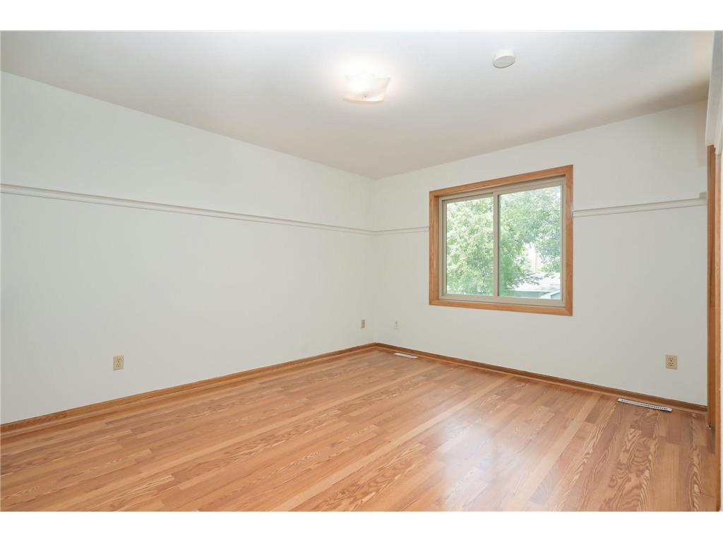 300 Butternut Lane Burnsville MN 55306 6795652 image20