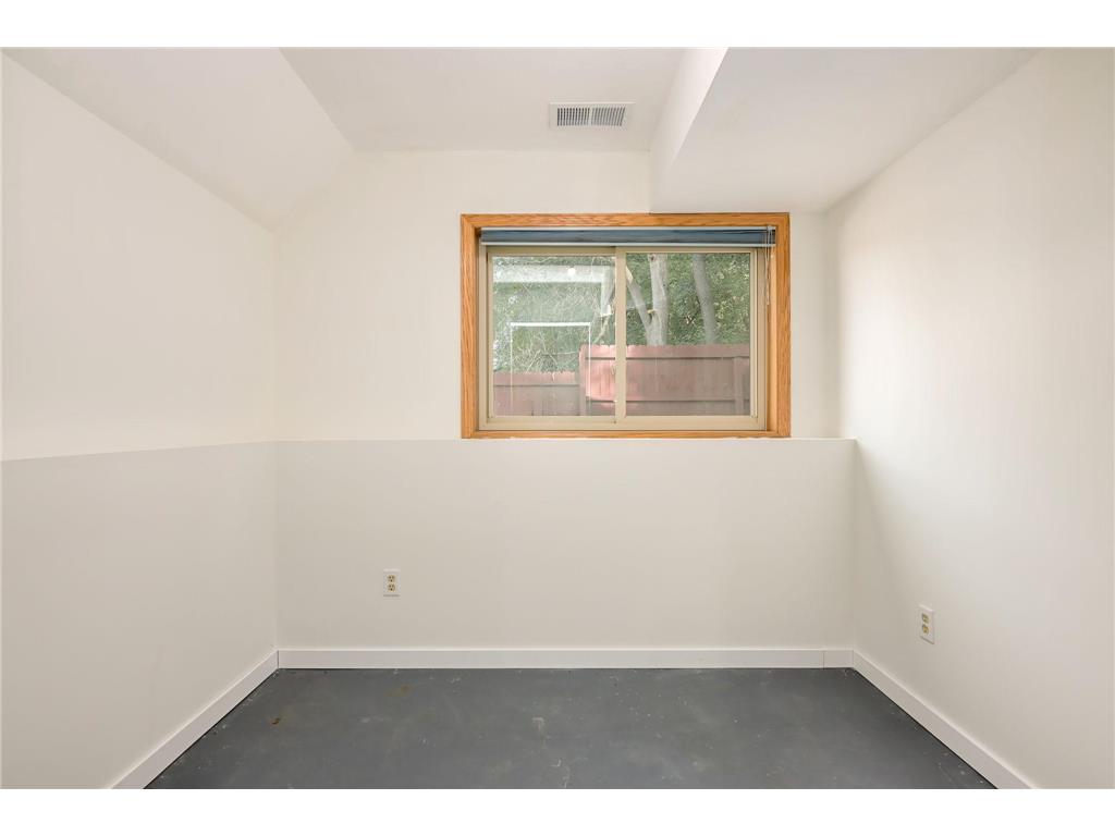 300 Butternut Lane Burnsville MN 55306 6795652 image31