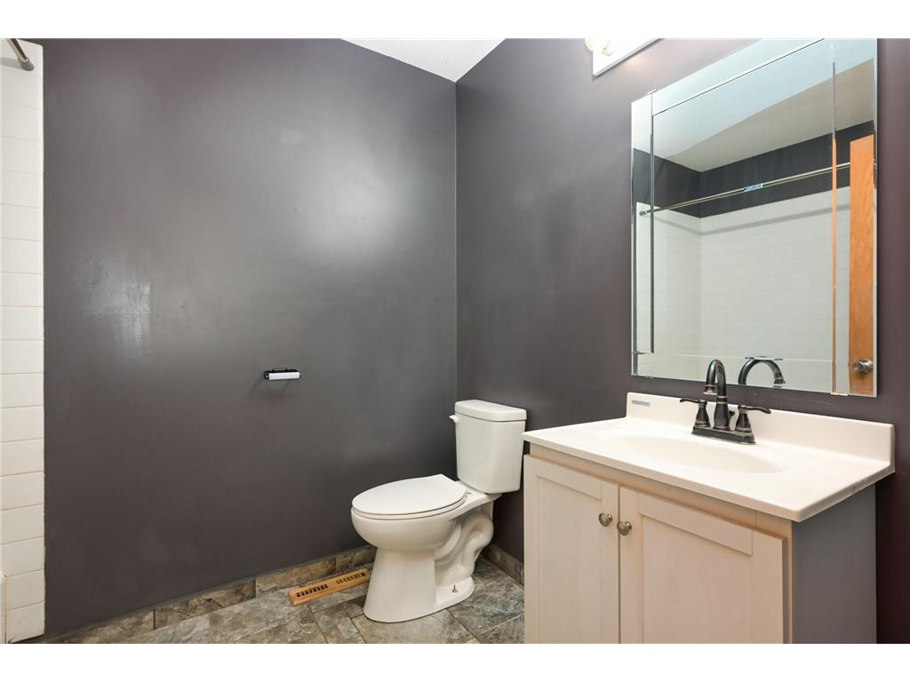 300 Butternut Lane Burnsville MN 55306 6795652 image33