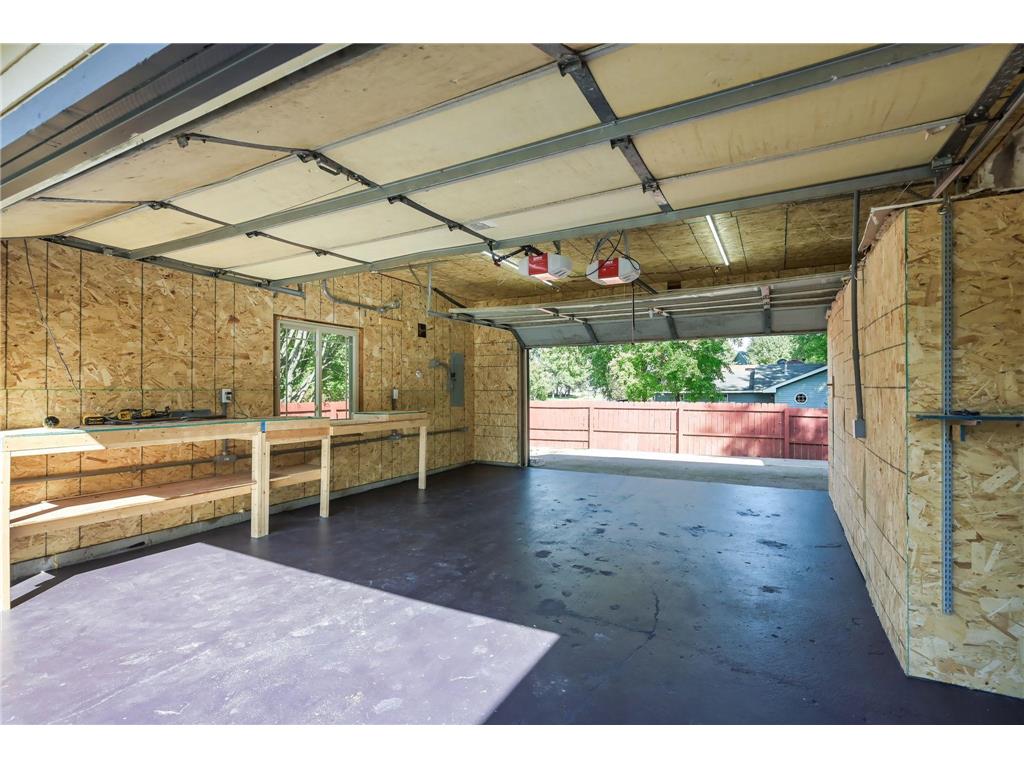 300 Butternut Lane Burnsville MN 55306 6795652 image51