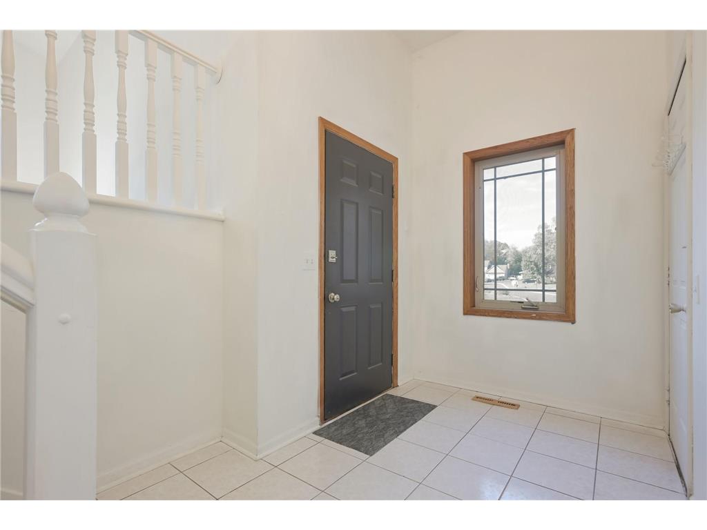 300 Butternut Lane Burnsville MN 55306 6795652 image8