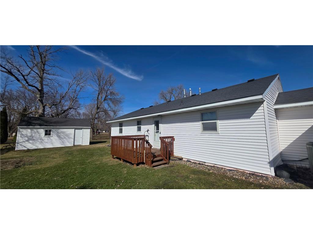 300 Central Avenue S Hollandale MN 56045 7042360 image11