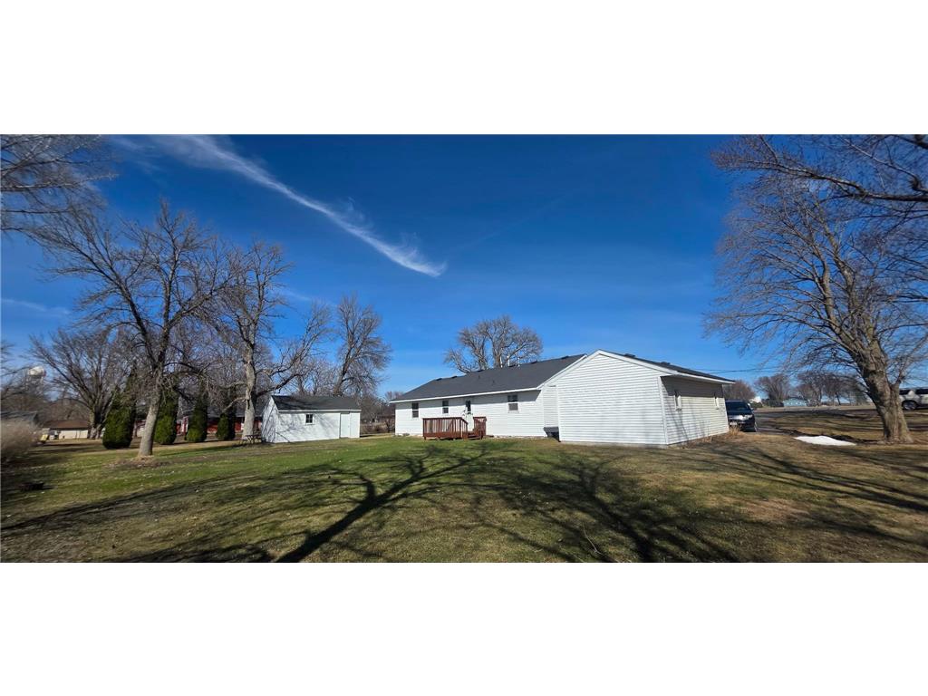 300 Central Avenue S Hollandale MN 56045 7042360 image12