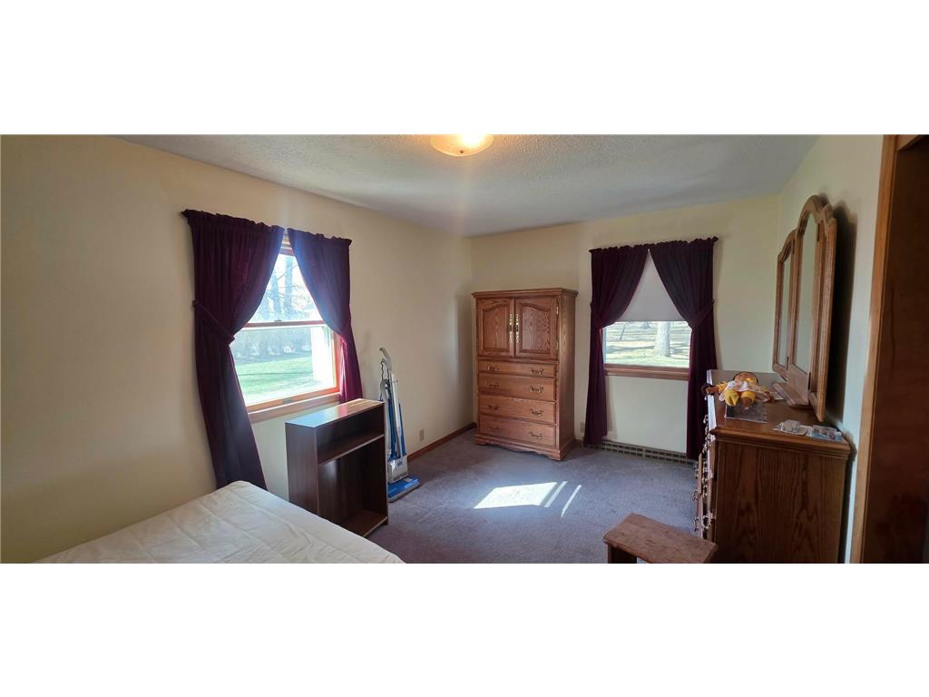 300 Central Avenue S Hollandale MN 56045 7042360 image13