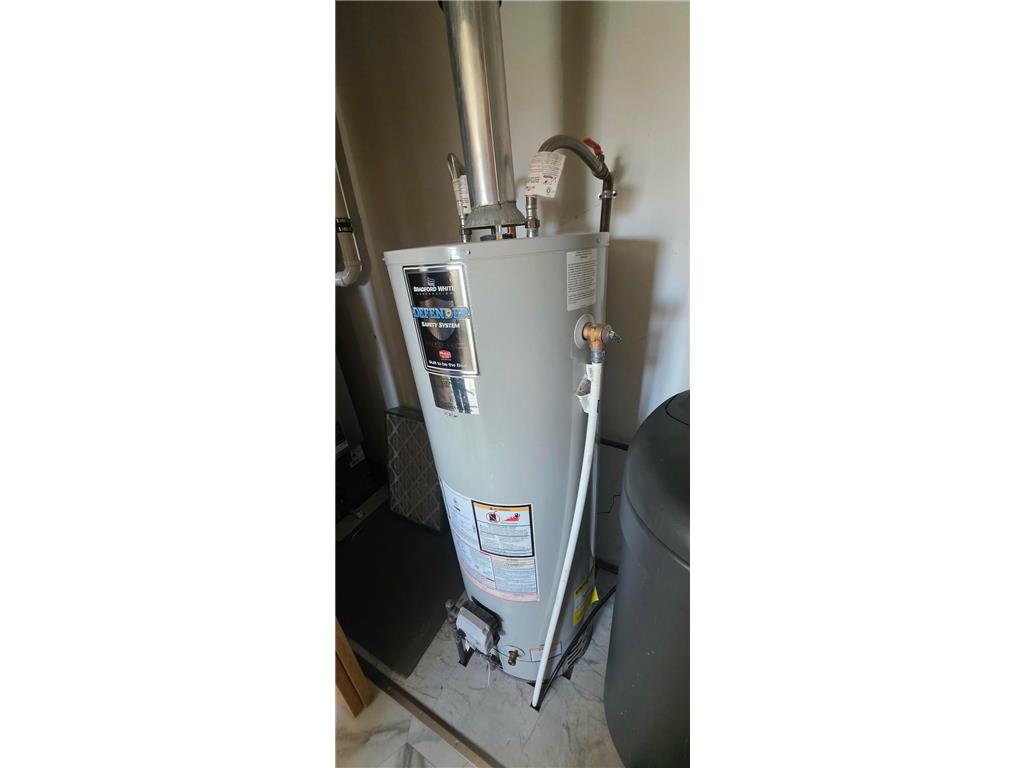 300 Central Avenue S Hollandale MN 56045 7042360 image20