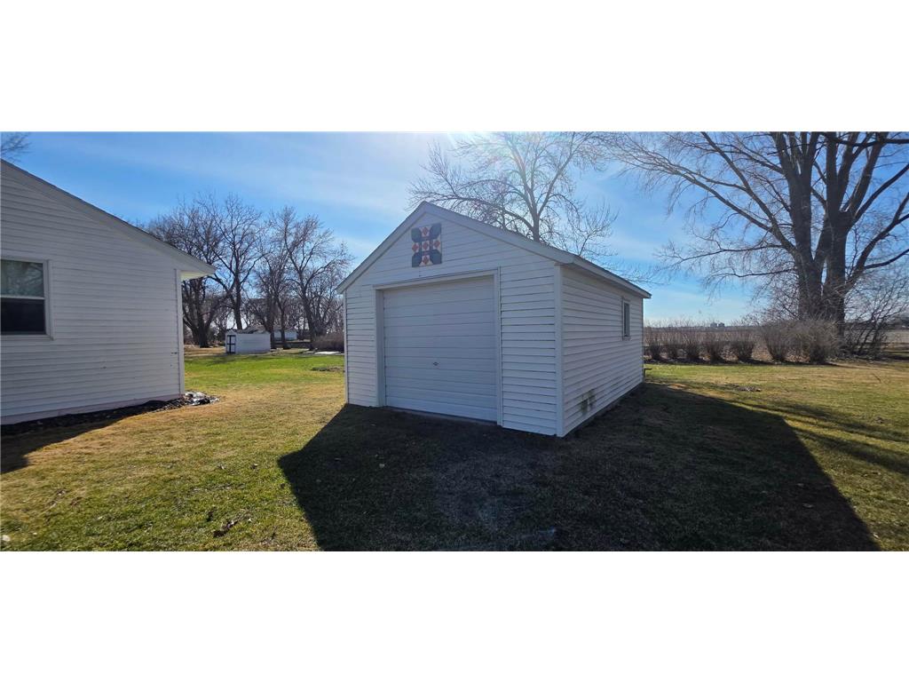 300 Central Avenue S Hollandale MN 56045 7042360 image5