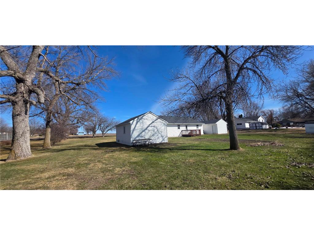 300 Central Avenue S Hollandale MN 56045 7042360 image8