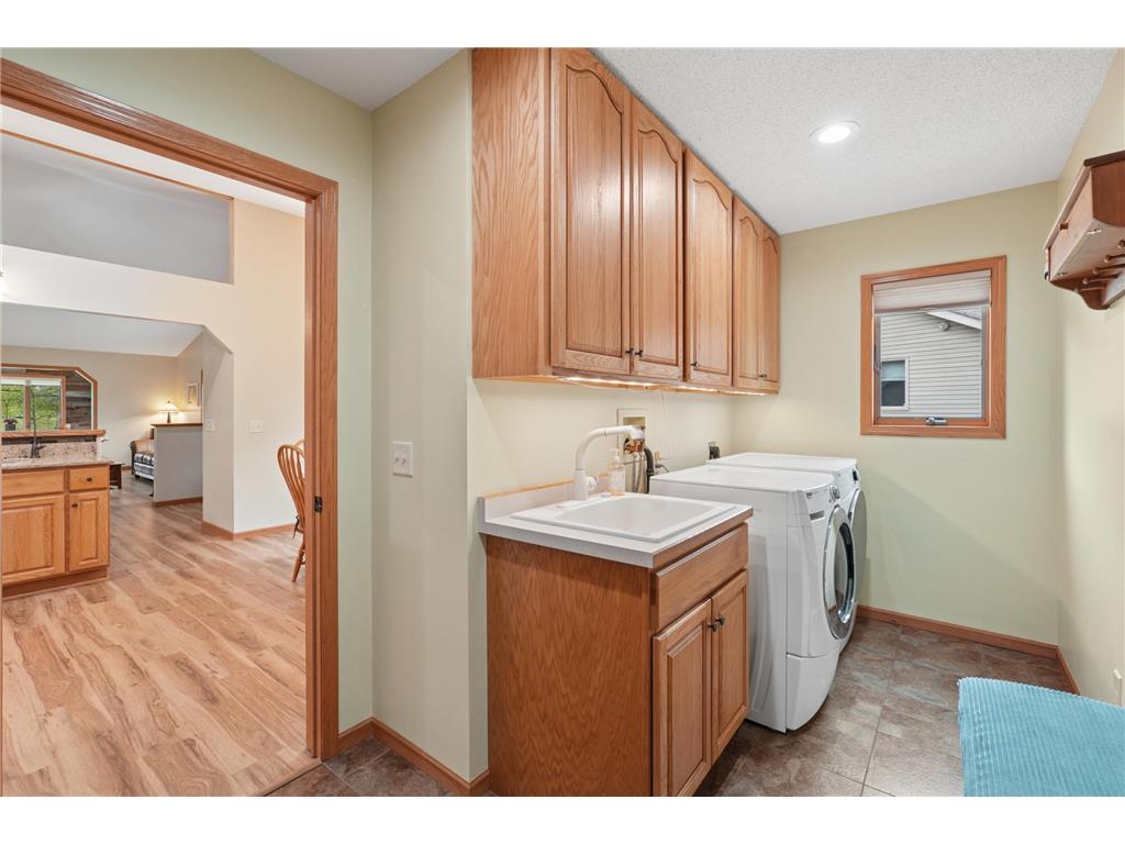 300 Deer Path #5 Osceola WI 54020 7073430 image16
