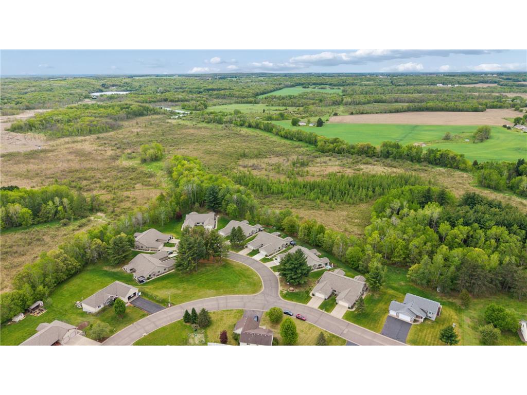 300 Deer Path #5 Osceola WI 54020 7073430 image35