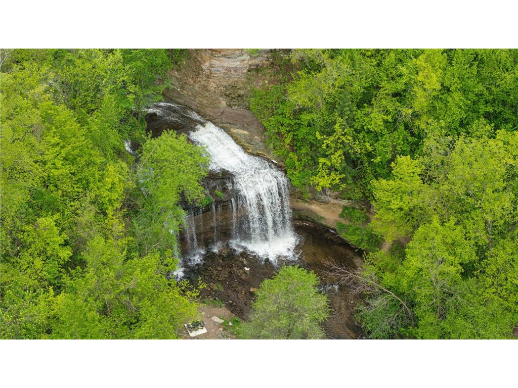 300 Deer Path #5 Osceola WI 54020 7073430 image38