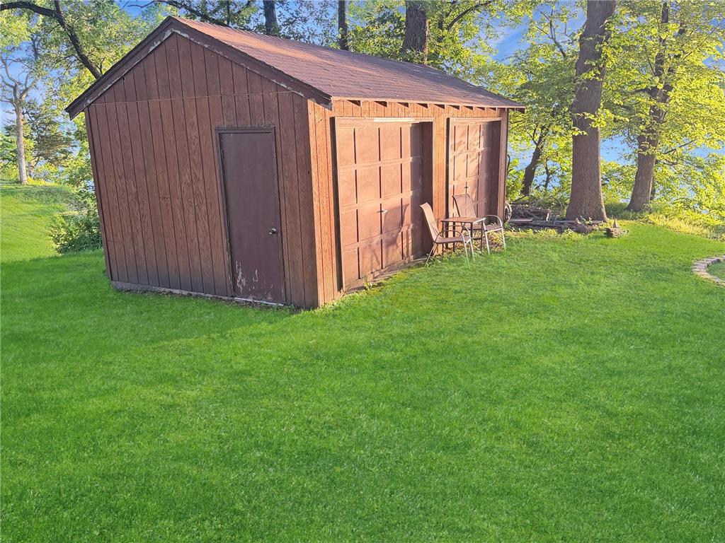 300 E Amber Lake Drive Fairmont MN 56031 - Amber 7087822 image10