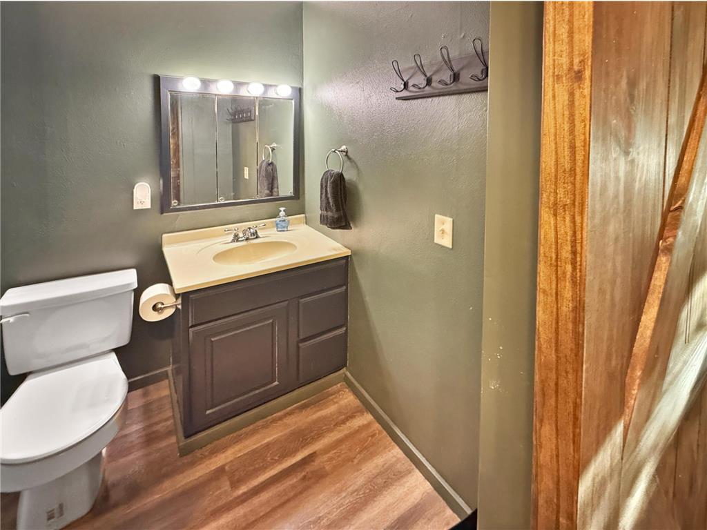 300 E Amber Lake Drive Fairmont MN 56031 - Amber 7087822 image17