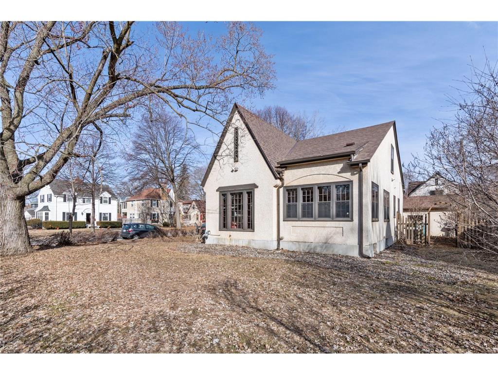 300 E Diamond Lake Road Minneapolis MN 55419 7033546 image4