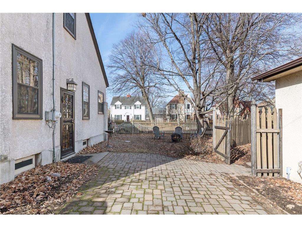 300 E Diamond Lake Road Minneapolis MN 55419 7033546 image41