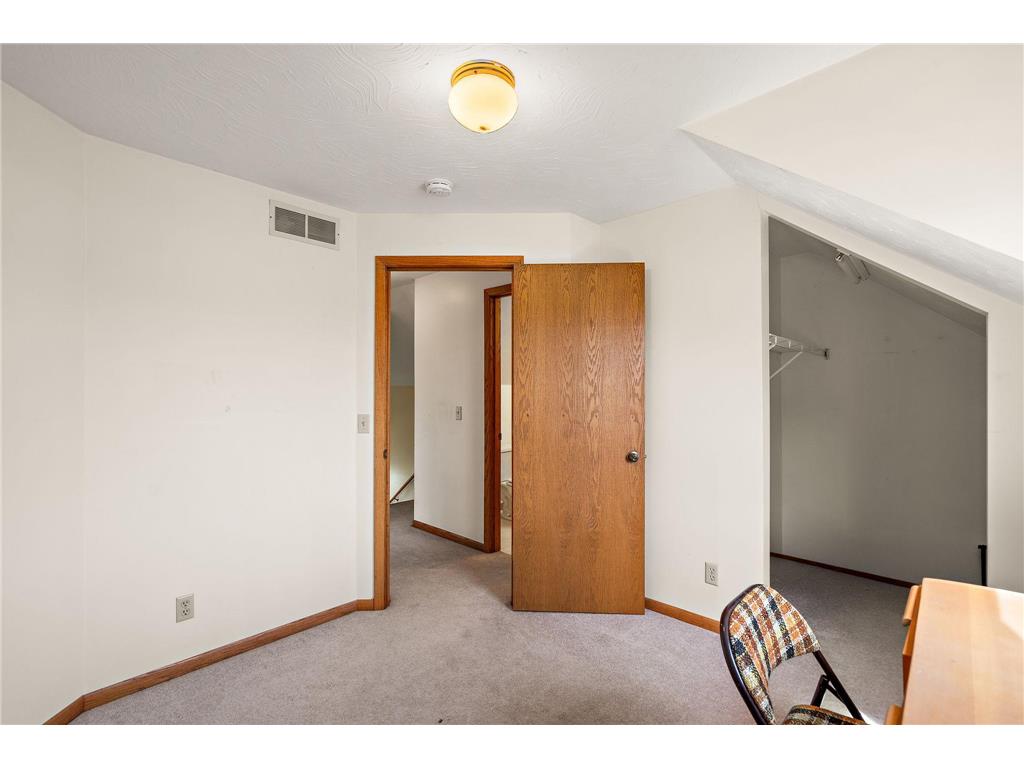 300 E State Street Belle Plaine MN 56011 7068464 image26