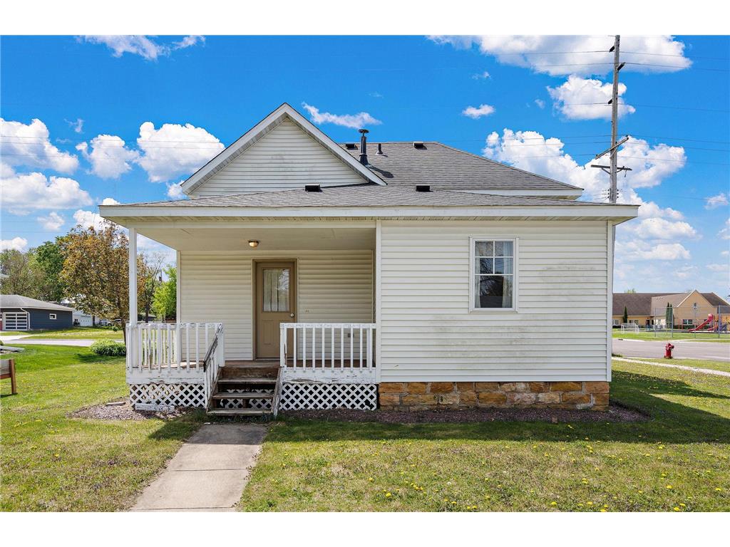 300 E State Street Belle Plaine MN 56011 7068464 image28
