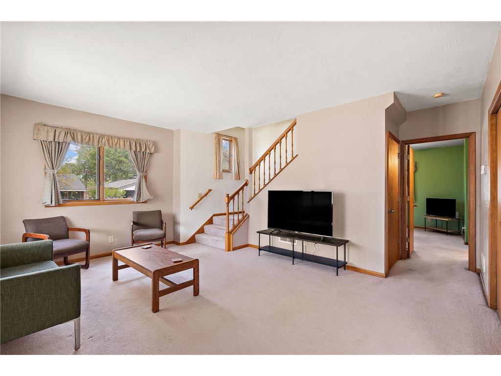 300 E State Street Belle Plaine MN 56011 7068464 image5