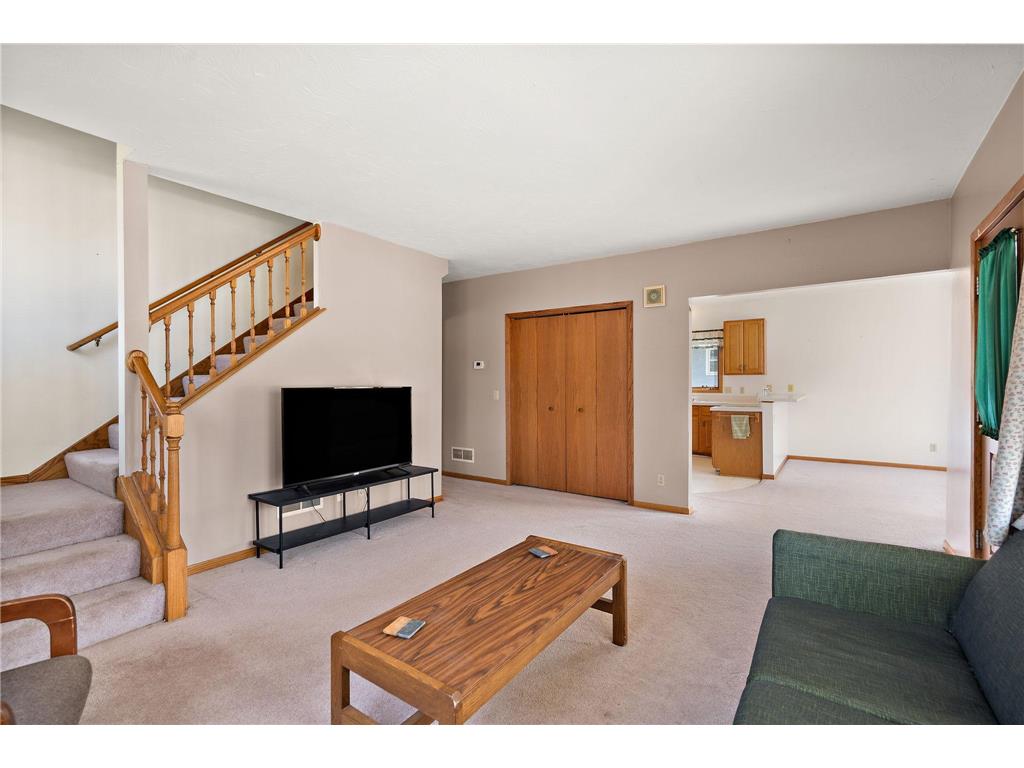 300 E State Street Belle Plaine MN 56011 7068464 image7