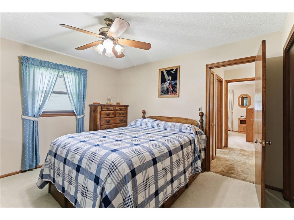 300 Edith Drive West Saint Paul MN 55118 7083751 image14