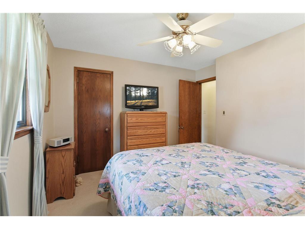 300 Edith Drive West Saint Paul MN 55118 7083751 image16