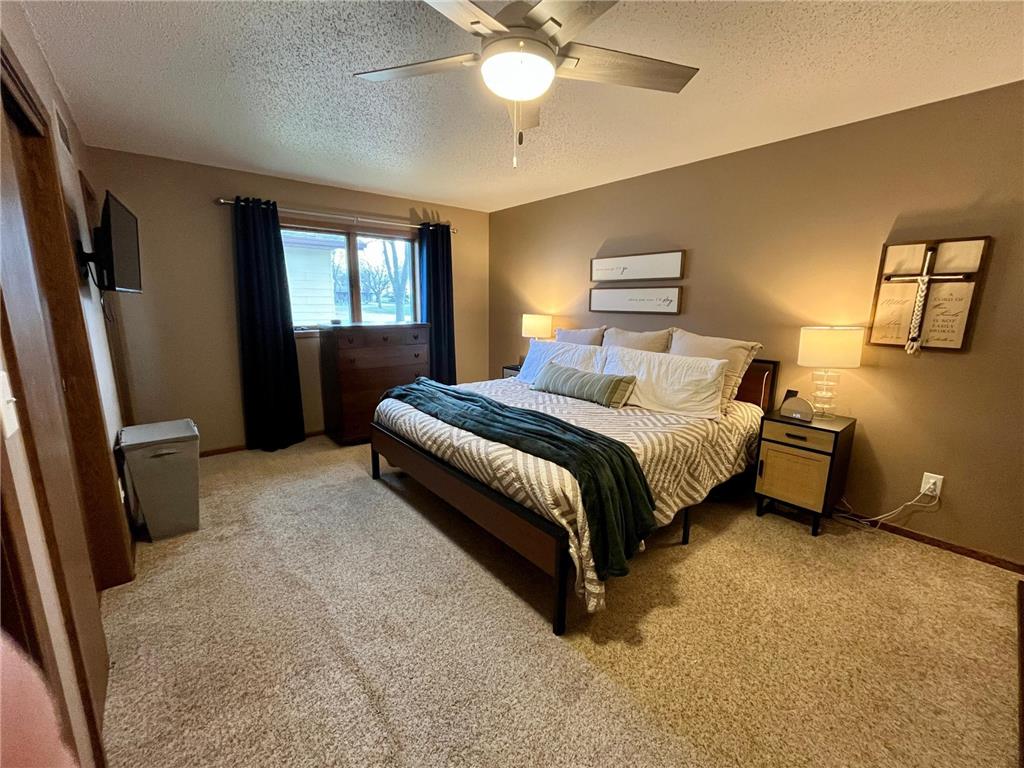 300 G Street Marshall MN 56258 7059571 image28