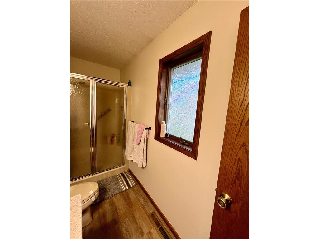 300 G Street Marshall MN 56258 7059571 image32