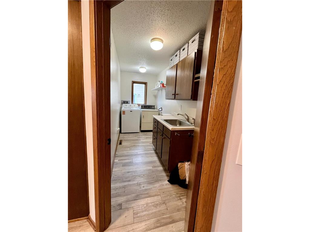 300 G Street Marshall MN 56258 7059571 image41