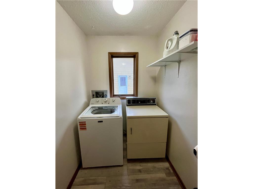 300 G Street Marshall MN 56258 7059571 image42