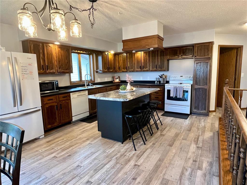 300 G Street Marshall MN 56258 7059571 image44