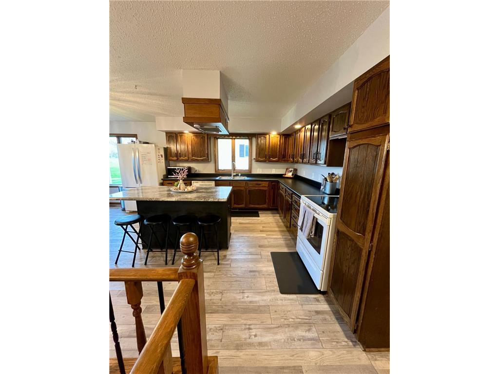 300 G Street Marshall MN 56258 7059571 image45