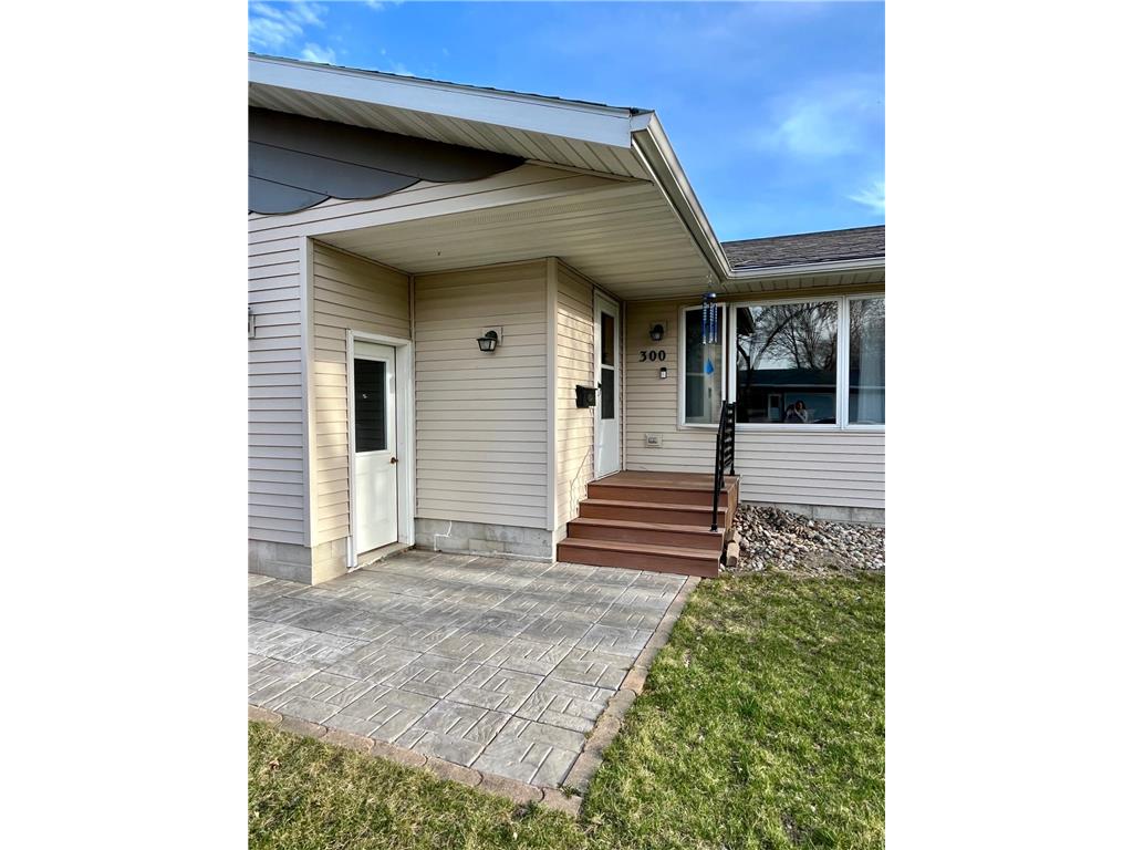 300 G Street Marshall MN 56258 7059571 image6