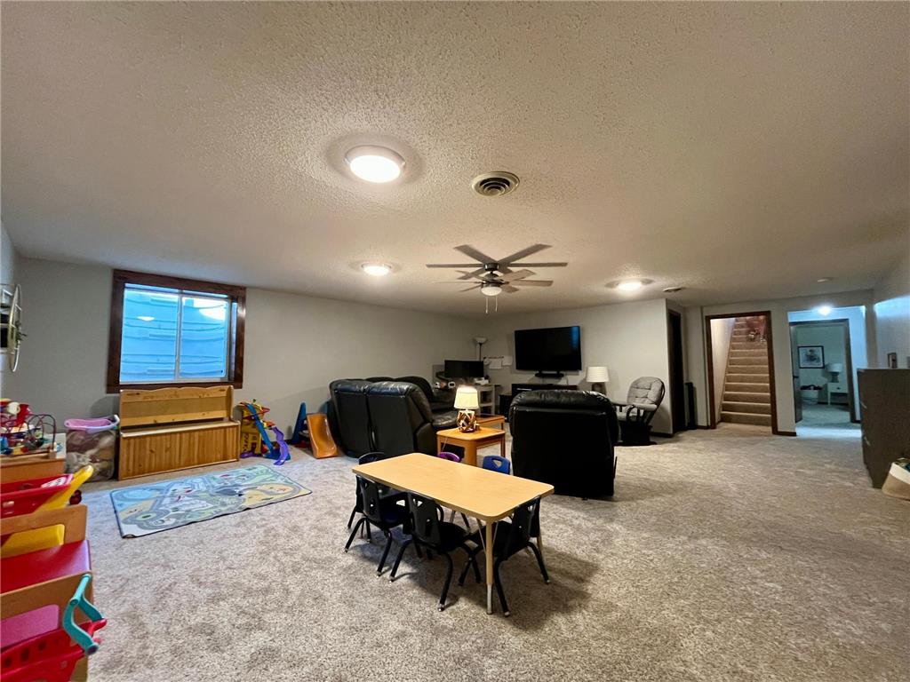 300 G Street Marshall MN 56258 7059571 image60
