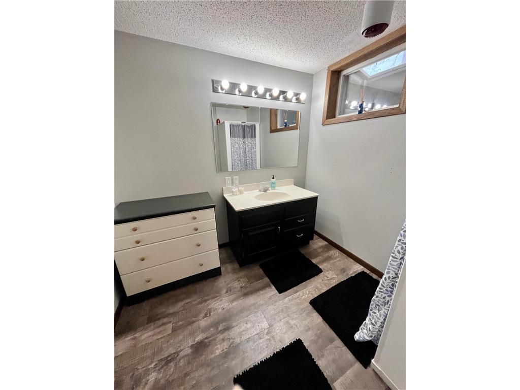 300 G Street Marshall MN 56258 7059571 image70