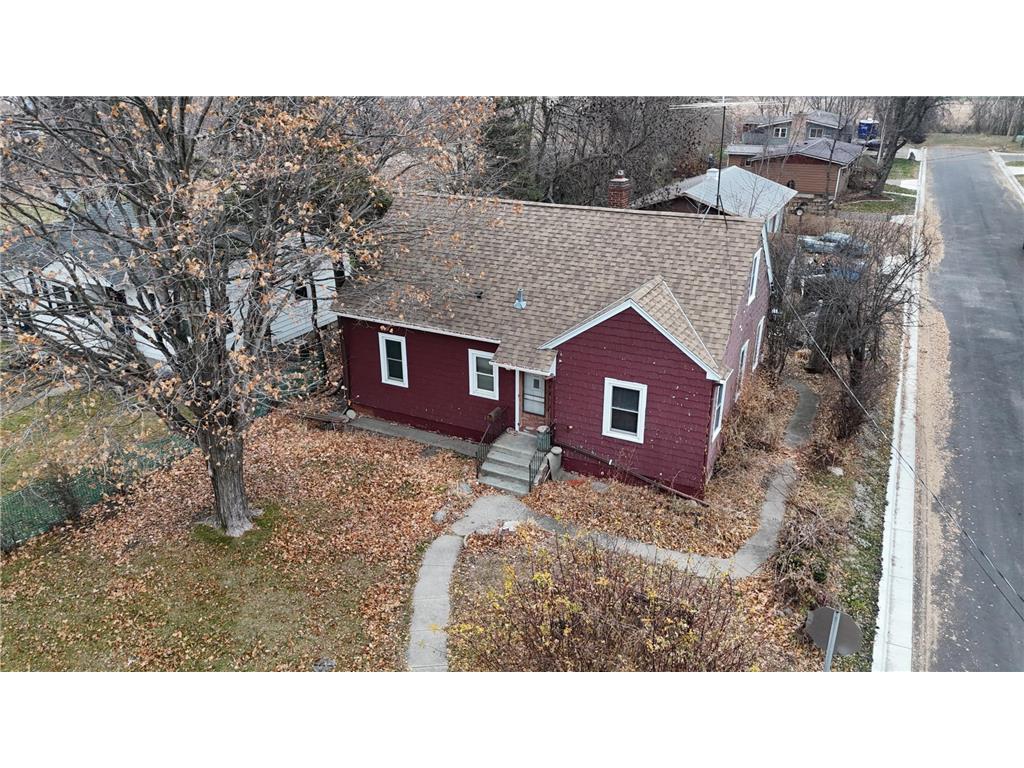 300 Grove Avenue N Silver Lake MN 55381 7001949 image1
