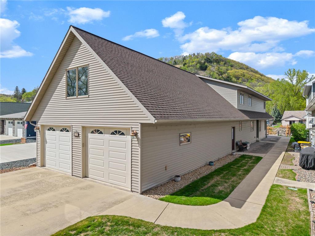 300 Marina Drive S Brownsville MN 55919 - Mississippi 7065636 image1
