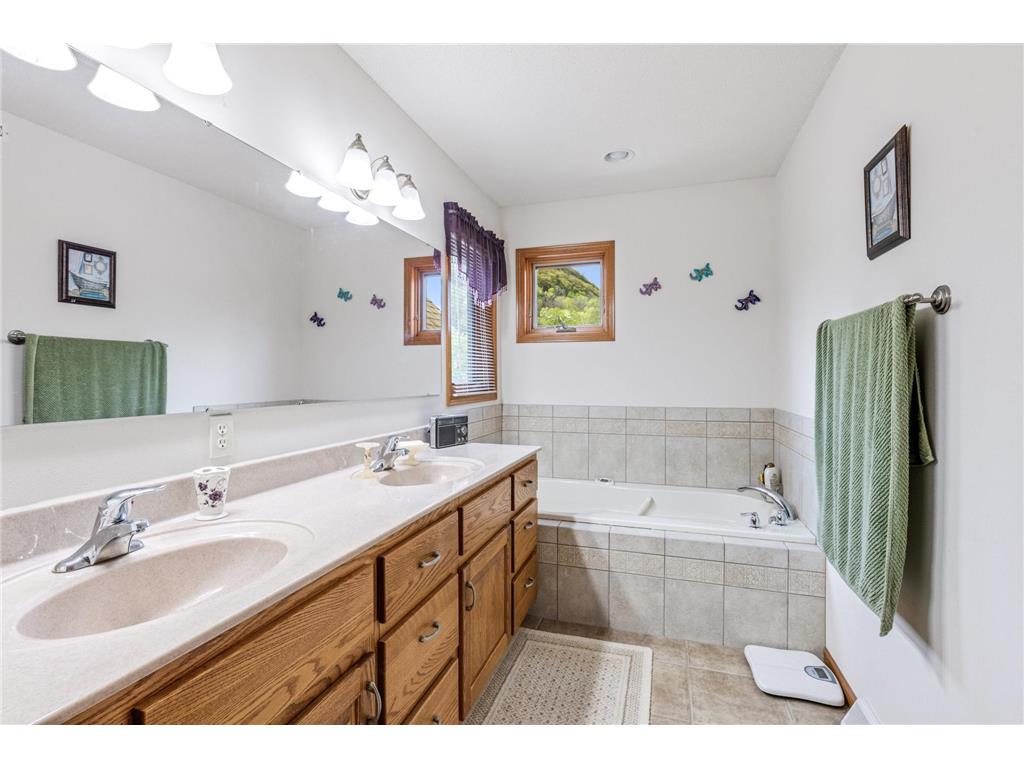 300 Marina Drive S Brownsville MN 55919 - Mississippi 7065636 image11