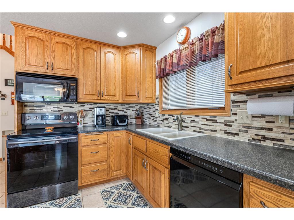 300 Marina Drive S Brownsville MN 55919 - Mississippi 7065636 image3