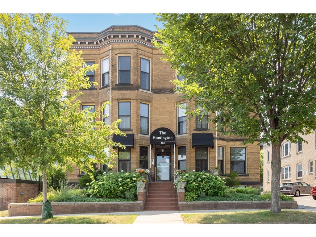 300 Marshall Avenue 5, Saint Paul, MN, 55102 MLS 6309697 Edina Realty